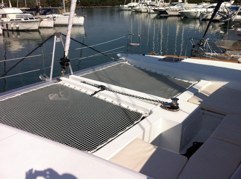 Book yachts online - catamaran - Lagoon 450 - Bevanda - rent