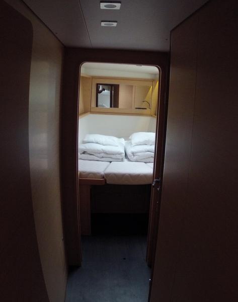 Book yachts online - catamaran - Lagoon 450 - Bevanda - rent
