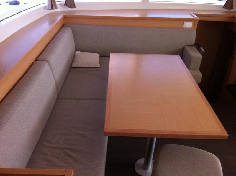 Book yachts online - catamaran - Lagoon 450 - Bevanda - rent