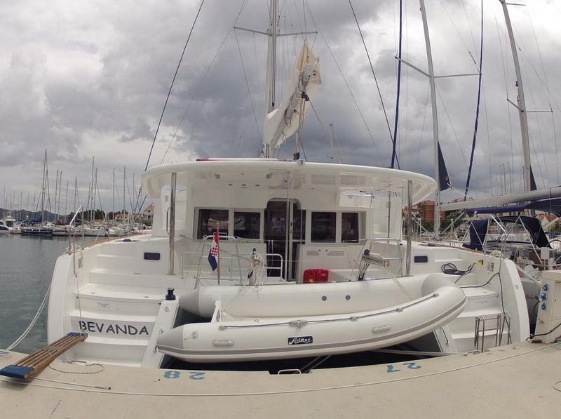 Book yachts online - catamaran - Lagoon 450 - Bevanda - rent