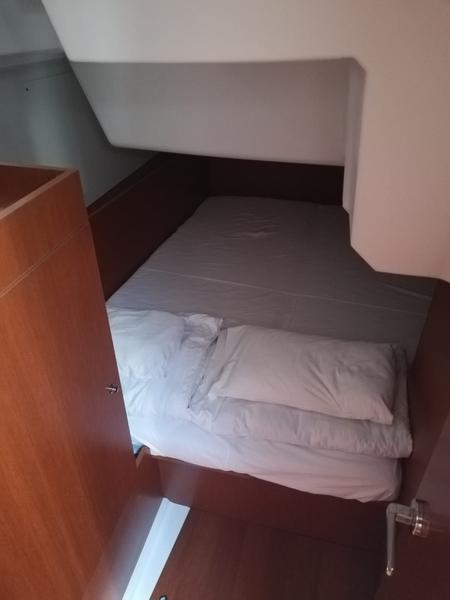 Book yachts online - sailboat - Oceanis 38.1 - Mirta - rent