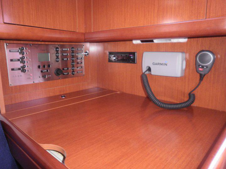 Book yachts online - sailboat - Oceanis 37 - Serena - rent