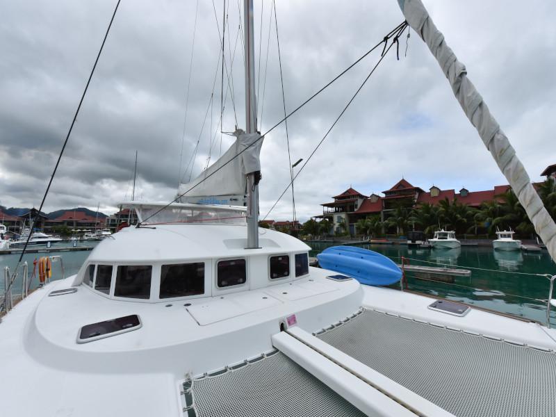 Book yachts online - catamaran - Lagoon 380 - Magikal - rent