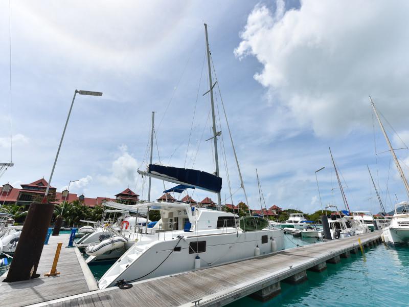 Book yachts online - catamaran - Lagoon 440 - Mystikal - rent