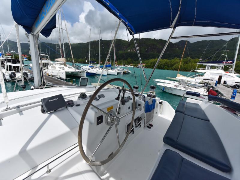 Book yachts online - catamaran - Lagoon 440 - Mystikal - rent