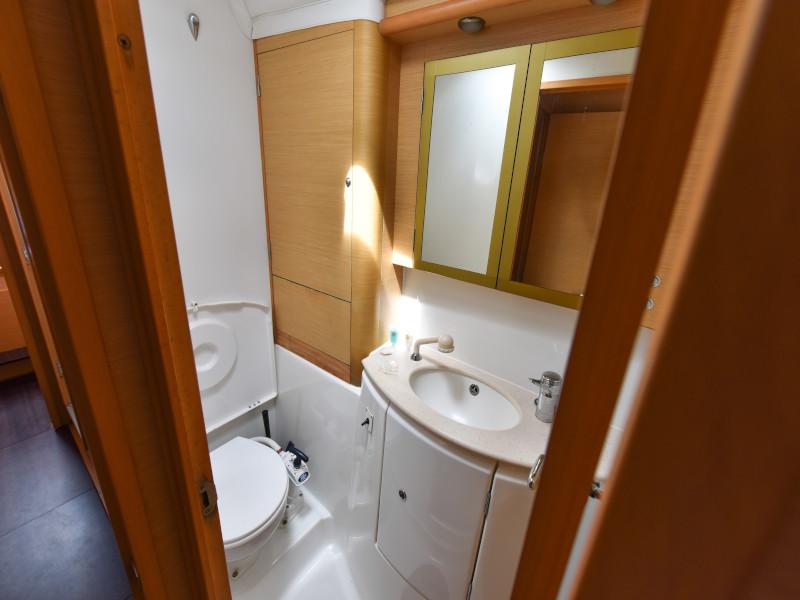 Book yachts online - catamaran - Lagoon 440 - Mystikal - rent
