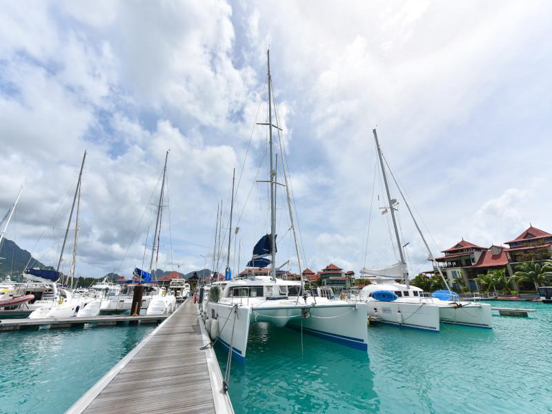 Book yachts online - catamaran - Lagoon 440 - Mystikal - rent