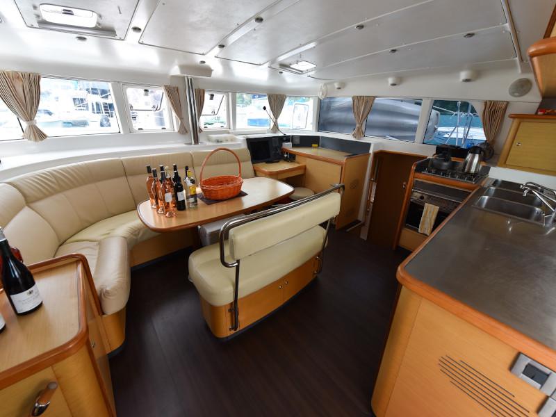 Book yachts online - catamaran - Lagoon 440 - Mystikal - rent
