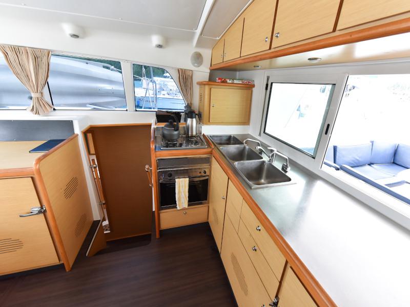 Book yachts online - catamaran - Lagoon 440 - Mystikal - rent