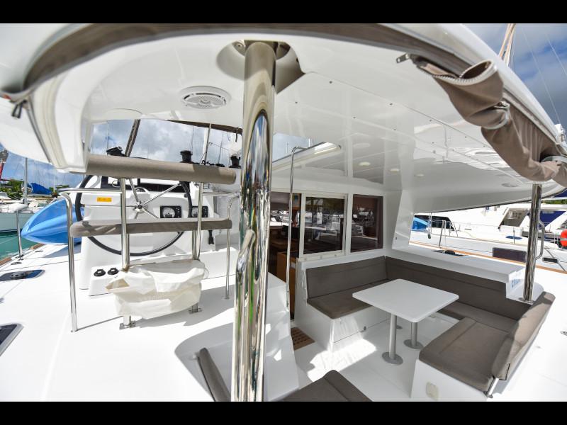 Book yachts online - catamaran - Lagoon 400 - Emilio - rent