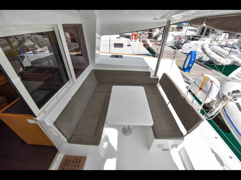 Book yachts online - catamaran - Lagoon 400 - Emilio - rent