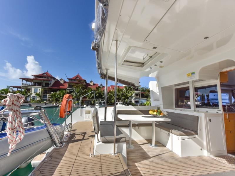 Book yachts online - catamaran - Lagoon 450 - Muzikal - rent