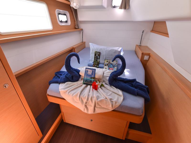 Book yachts online - catamaran - Lagoon 450 - Muzikal - rent