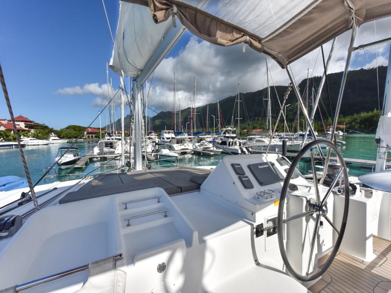 Book yachts online - catamaran - Lagoon 450 - Muzikal - rent