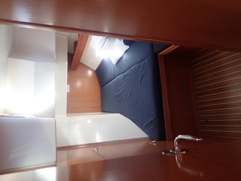 Book yachts online - sailboat - Bavaria 55 BT '12 - Vivaldi - rent