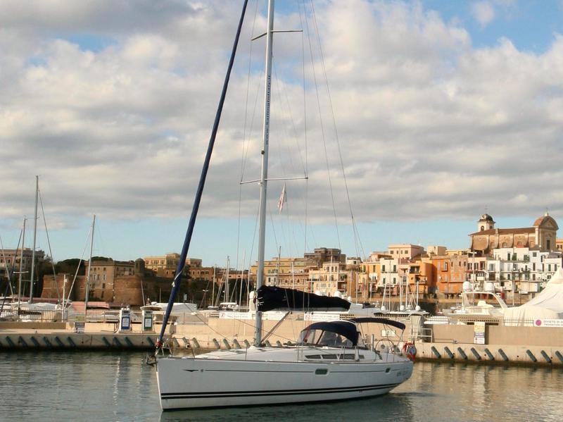 Book yachts online - sailboat - Sun Odyssey 45 Performance - Aurora - rent