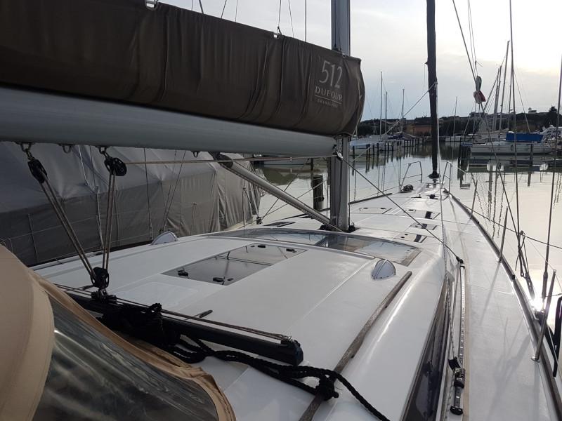 Book yachts online - sailboat - Dufour 512 Grand Large - Head Quarter - rent