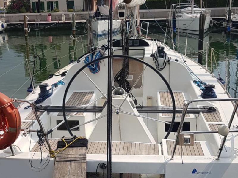 Book yachts online - sailboat - First 36.7 - no name - rent