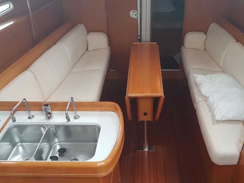 Book yachts online - sailboat - First 36.7 - no name - rent