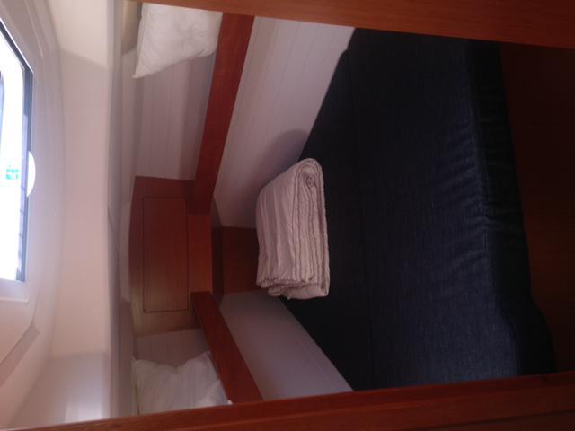 Book yachts online - sailboat - Bavaria Cruiser 34 - Vid - rent