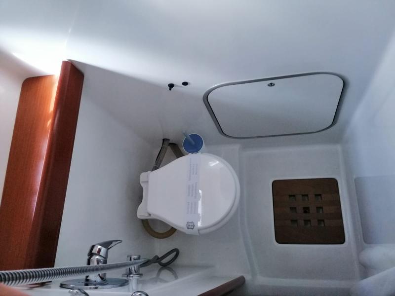 Book yachts online - motorboat - Antares 10.80 - Matija with A/C - rent