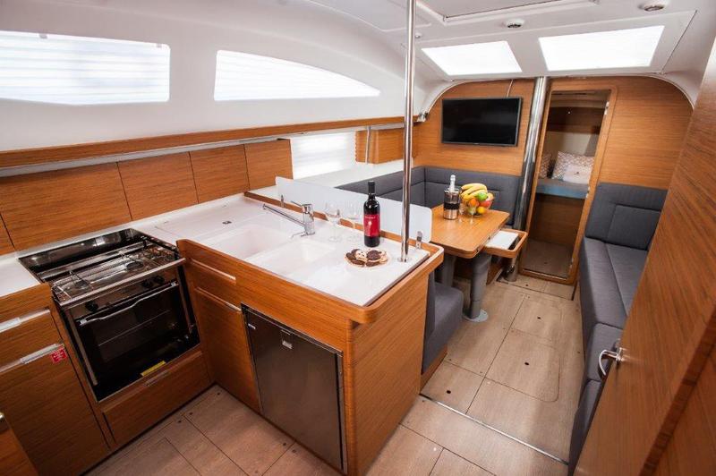 Book yachts online - sailboat - Elan Impression 40 - Stardust with A/C - rent