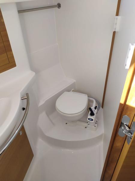 Book yachts online - sailboat - Elan Impression 40.1 - Baby Shark with A/C - rent