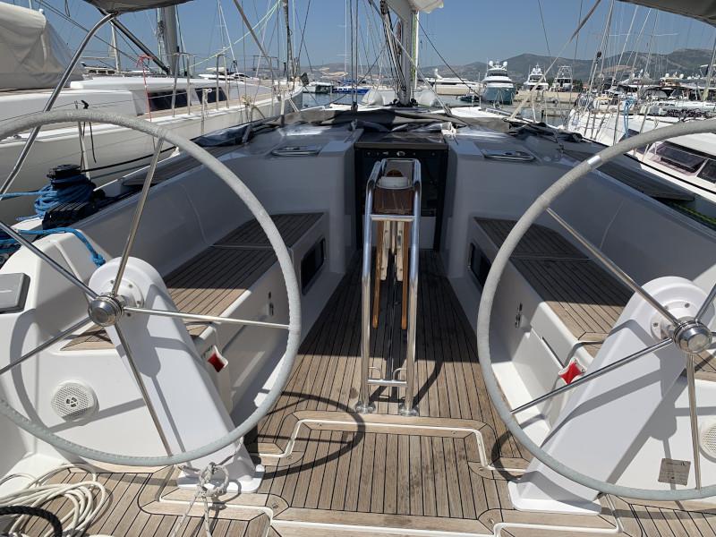 Book yachts online - sailboat - Hanse 445 - OKHOTNIK - rent