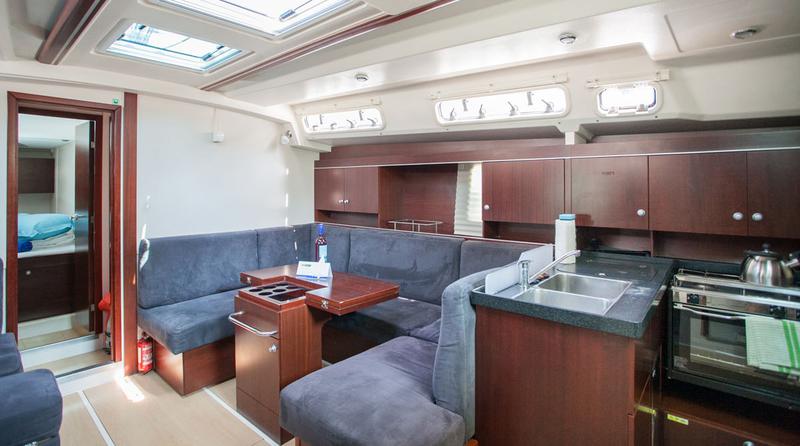Book yachts online - sailboat - Hanse 445 - Nerej - rent