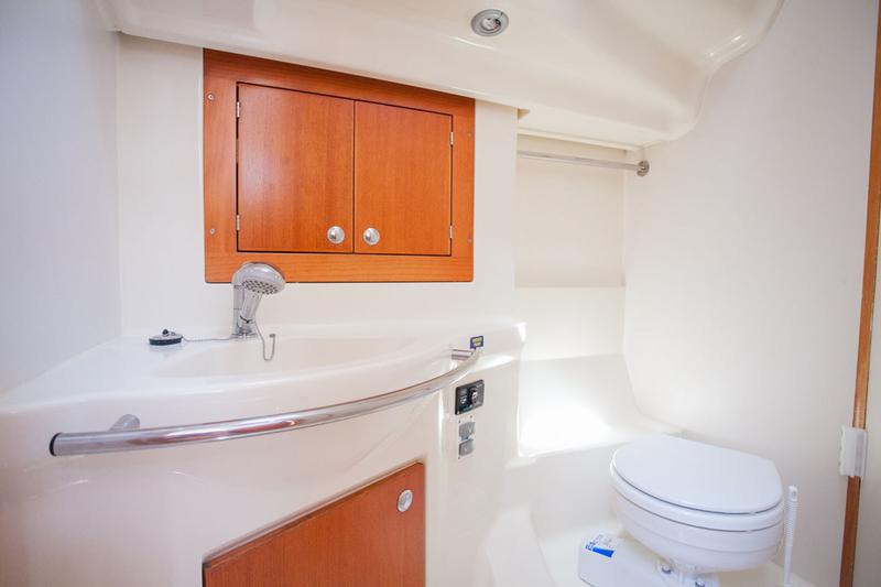 Book yachts online - sailboat - Elan 384 Impression - Relax Point - rent