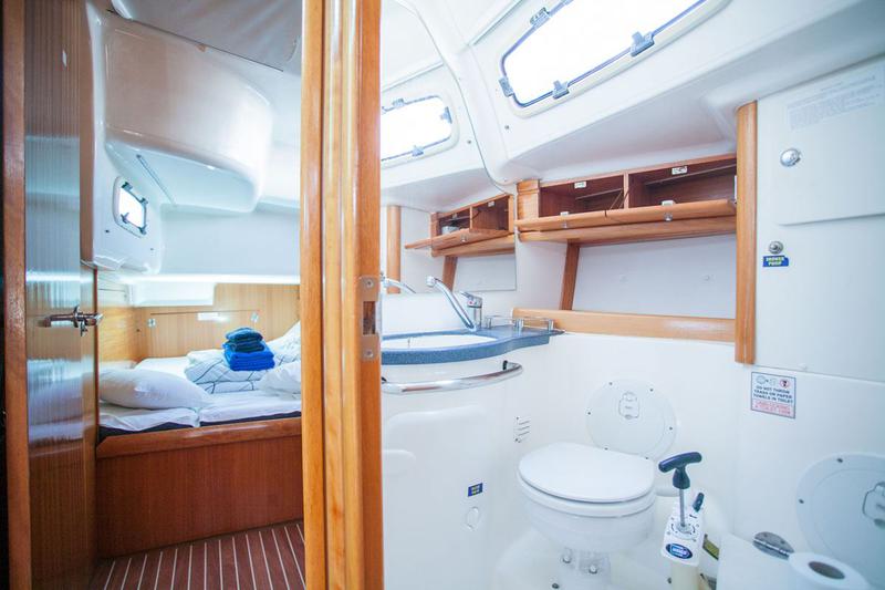 Book yachts online - sailboat - Bavaria 50 Cruiser - Danica - rent