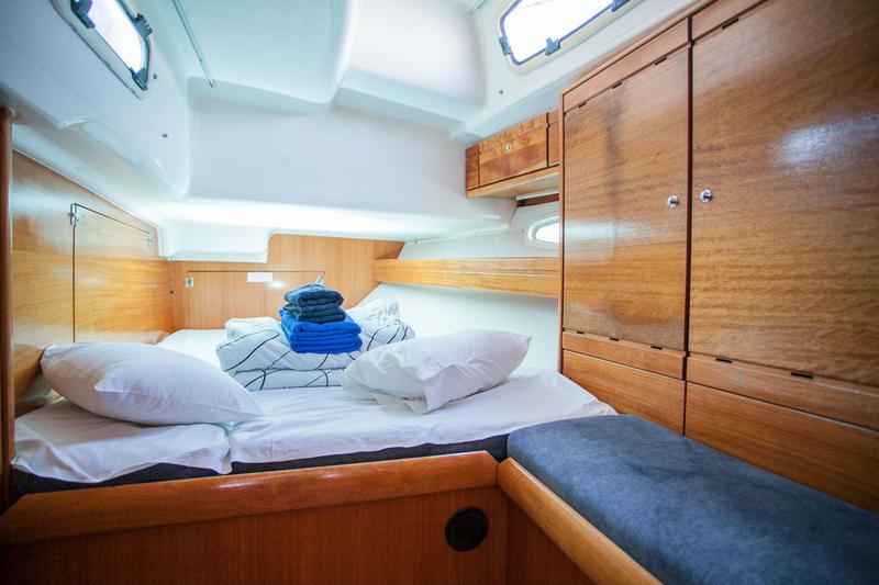 Book yachts online - sailboat - Bavaria 50 Cruiser - Danica - rent