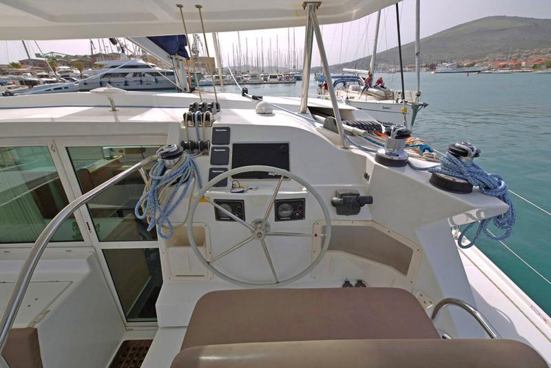 Book yachts online - catamaran - Lagoon 420 - TABASCO  - rent