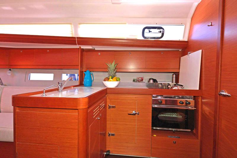 Book yachts online - sailboat - Dufour 412 Grand large - Matul - rent