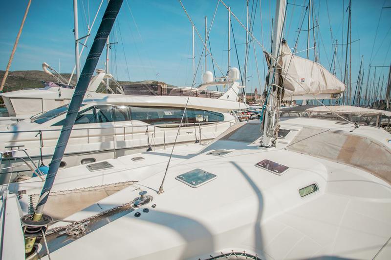 Book yachts online - catamaran - Privilege 465 - PANTARHEI   - rent