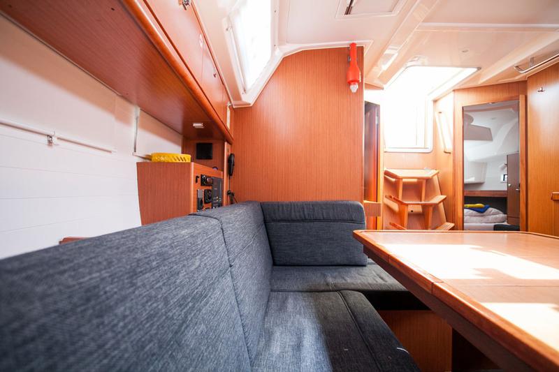 Book yachts online - sailboat - Bavaria Cruiser 46 - Queen Mary - rent
