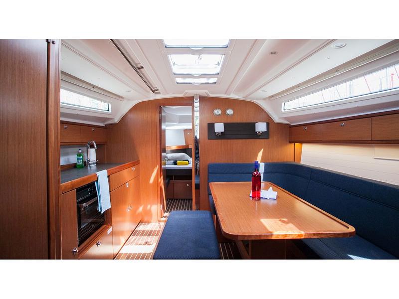 Book yachts online - sailboat - Bavaria Cruiser 41 - Ružica - rent