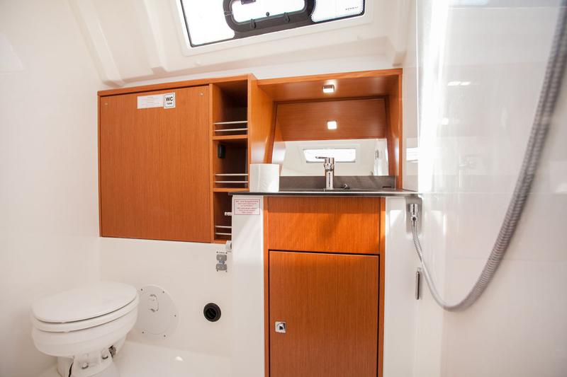 Book yachts online - sailboat - Bavaria Cruiser 41 - Ružica - rent