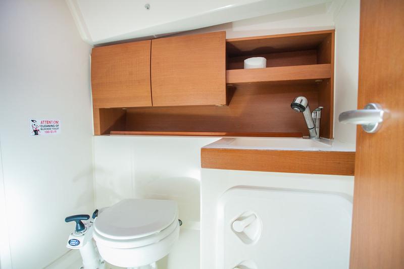 Book yachts online - sailboat - Hanse 355 - Neptun - rent
