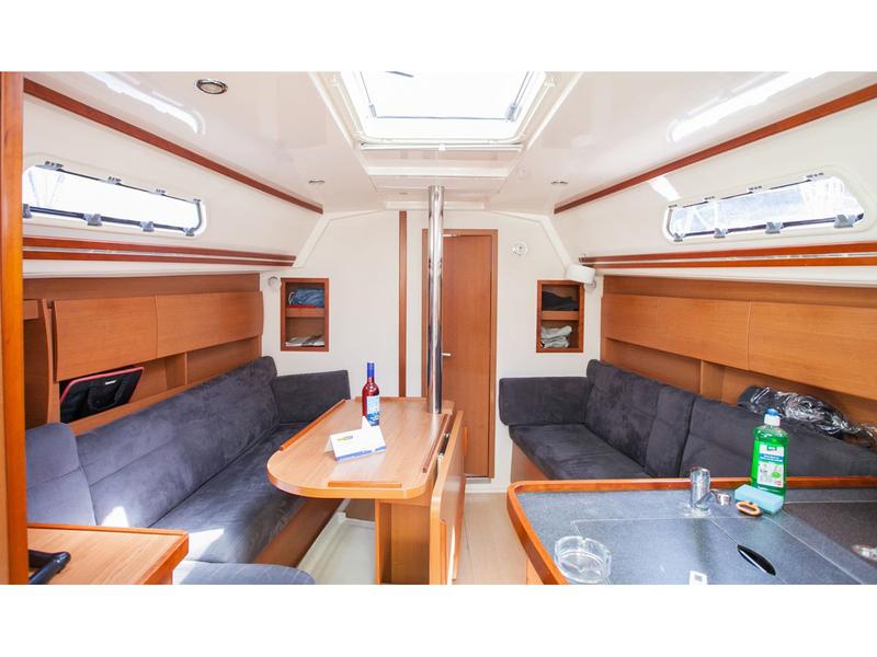 Book yachts online - sailboat - Hanse 355 - Neptun - rent