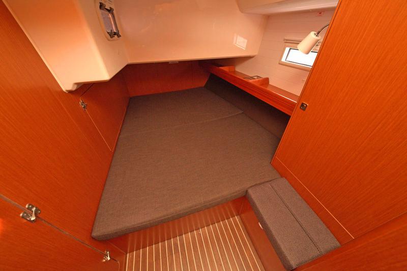 Book yachts online - sailboat - Bavaria Cruiser 46 - Tequila - rent