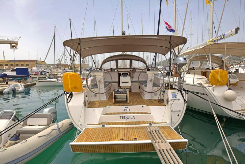 Book yachts online - sailboat - Bavaria Cruiser 46 - Tequila - rent