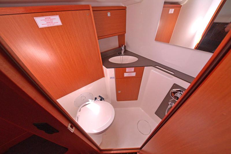Book yachts online - sailboat - Bavaria Cruiser 46 - Tequila - rent
