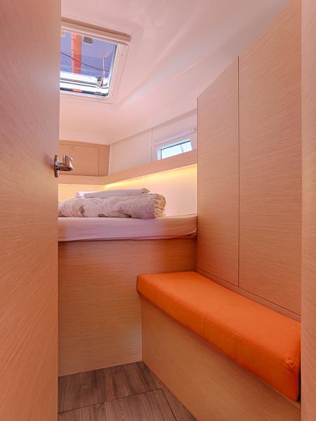 Book yachts online - sailboat - Elan 45 Impression - FROZEN - rent