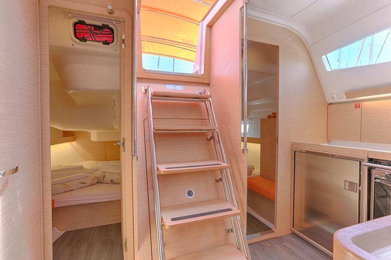 Book yachts online - sailboat - Elan 45 Impression - STAR - rent