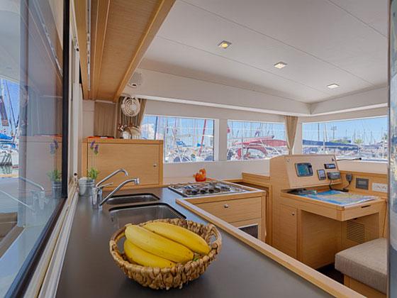 Book yachts online - catamaran - LAGOON 39 - DIRIDONDA - rent