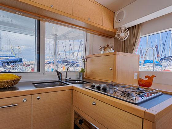 Book yachts online - catamaran - LAGOON 39 - DIRIDONDA - rent