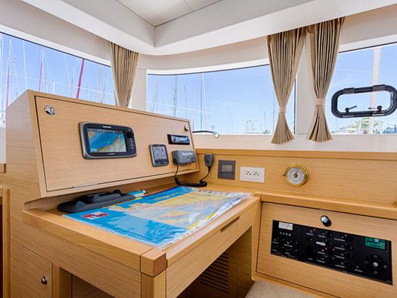 Book yachts online - catamaran - LAGOON 39 - DIRIDONDA - rent