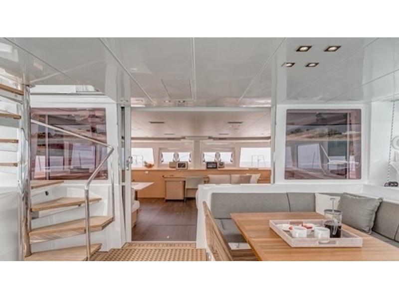 Book yachts online - catamaran - Lagoon 560 - 'O CAT  - rent