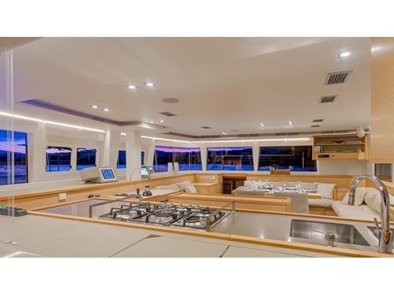 Book yachts online - catamaran - Lagoon 560 - 'O CAT  - rent